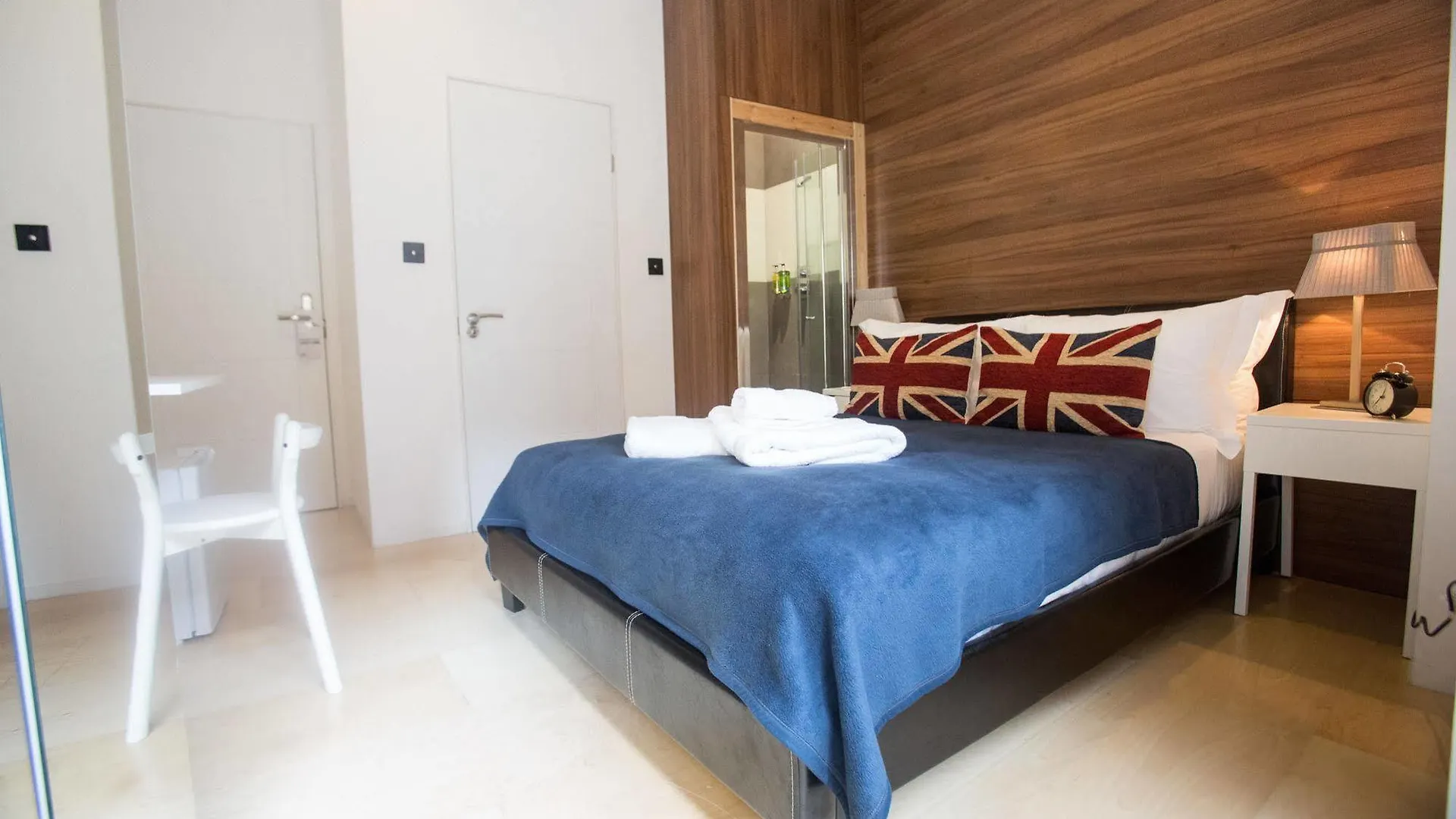 Room Home Stay Λονδίνο Ξενοδοχείο με διαμερίσματα